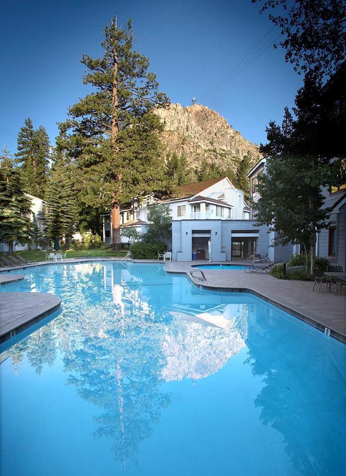 Studio #225 Olympic Valley  Exterior photo